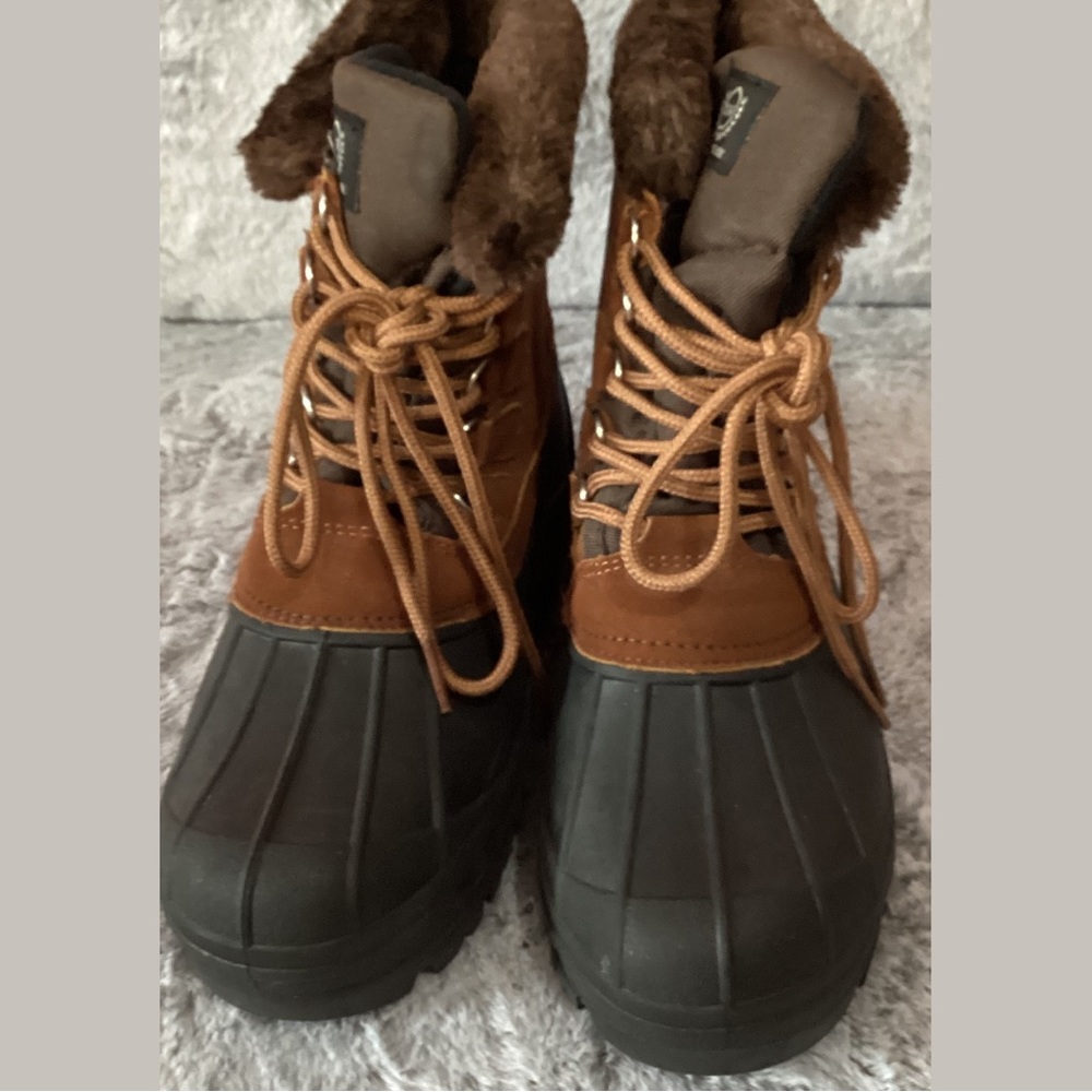 ✨Host Pick✨P & W New York Waterproof Snow Duck Boots- Sz 8